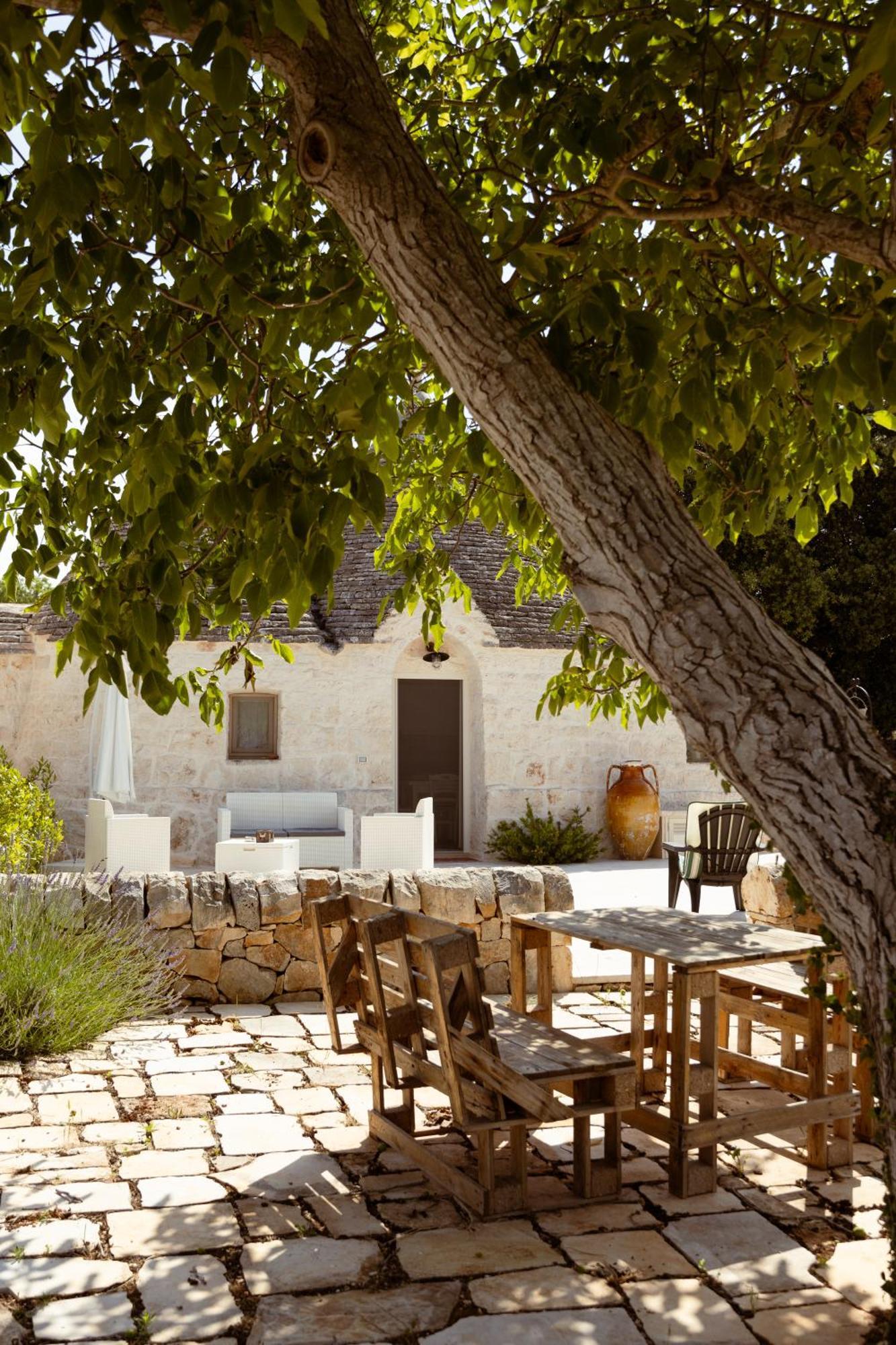 Il Trullo Di Pozzallegro Locorotondo Luaran gambar